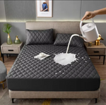 Protector de Colchón Impermeable Antifluido Doble Negro Ajuste Seguro y Máxima Protección
