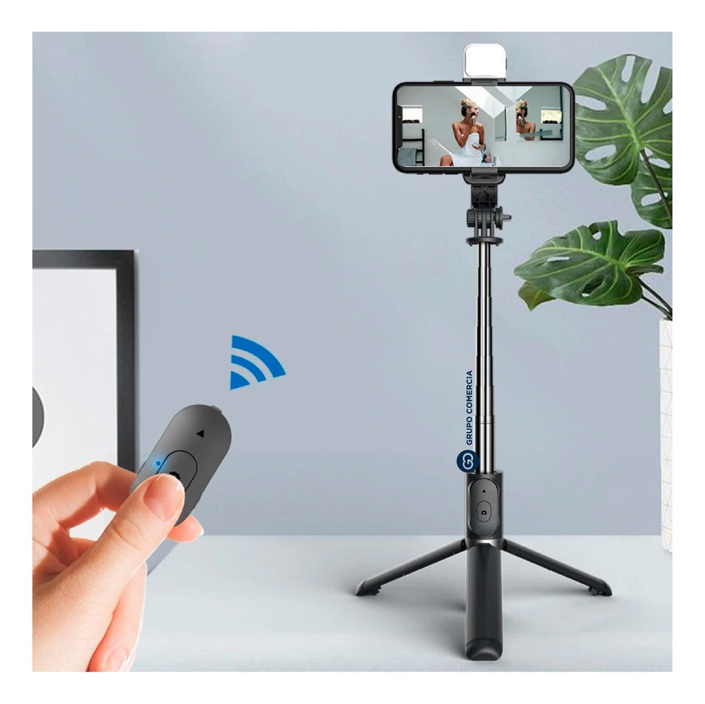 Tripode Para Celular Selfie 4 En 1 Con Bluetooth Rosado Luz